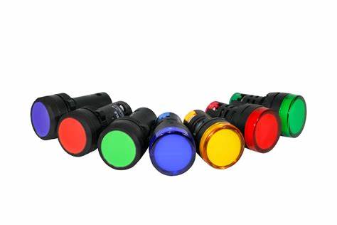 CHINT LED PILOT LIGHT 110VAC 22MMØ YELLOW (FLAT HEAD TOP)